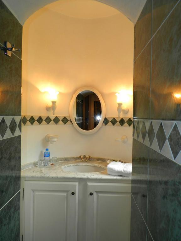 Chateau D'Urtubie Urrugne Bagian luar foto