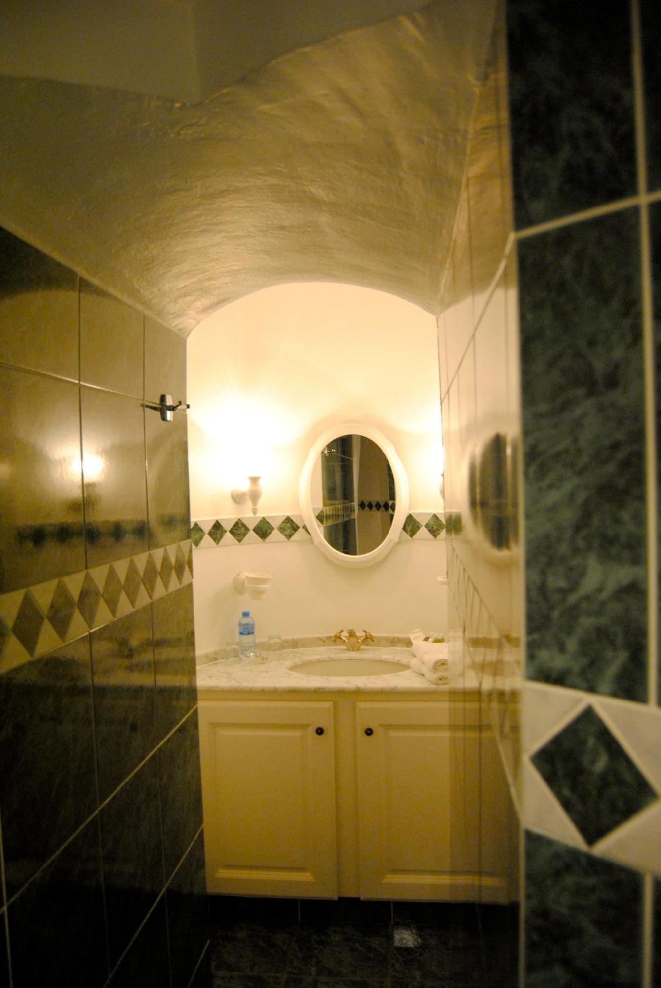 Chateau D'Urtubie Urrugne Bagian luar foto